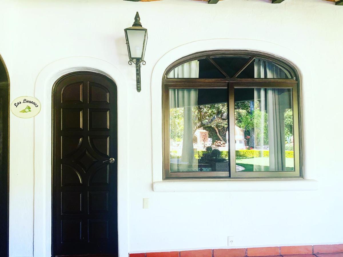 Caroline Bella Bed & Breakfast Ajijic Ngoại thất bức ảnh