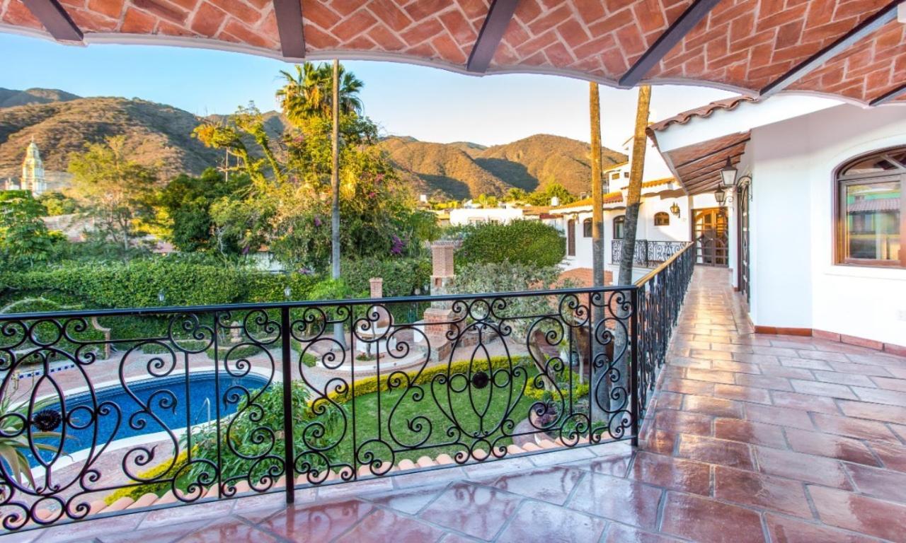 Caroline Bella Bed & Breakfast Ajijic Ngoại thất bức ảnh