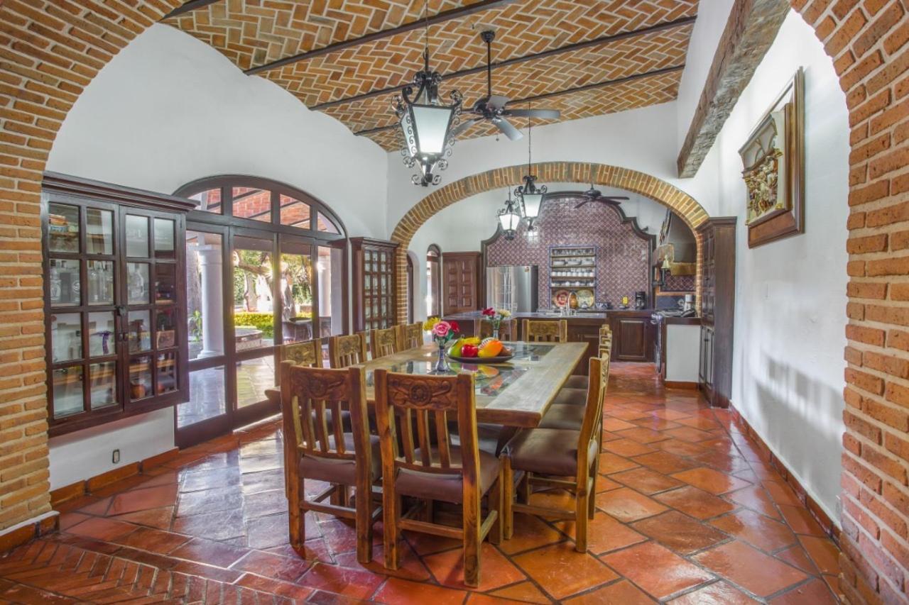 Caroline Bella Bed & Breakfast Ajijic Ngoại thất bức ảnh