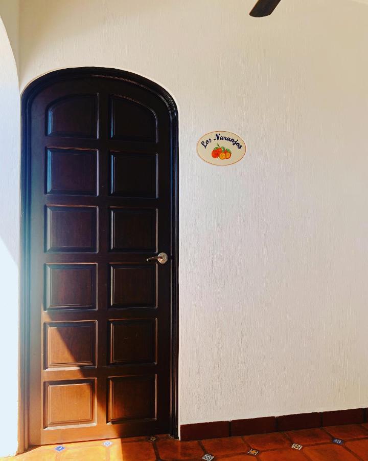 Caroline Bella Bed & Breakfast Ajijic Ngoại thất bức ảnh