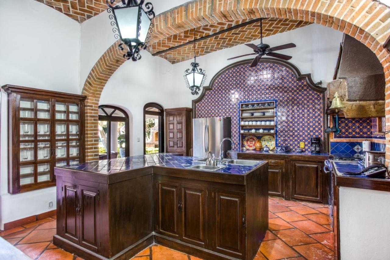 Caroline Bella Bed & Breakfast Ajijic Ngoại thất bức ảnh